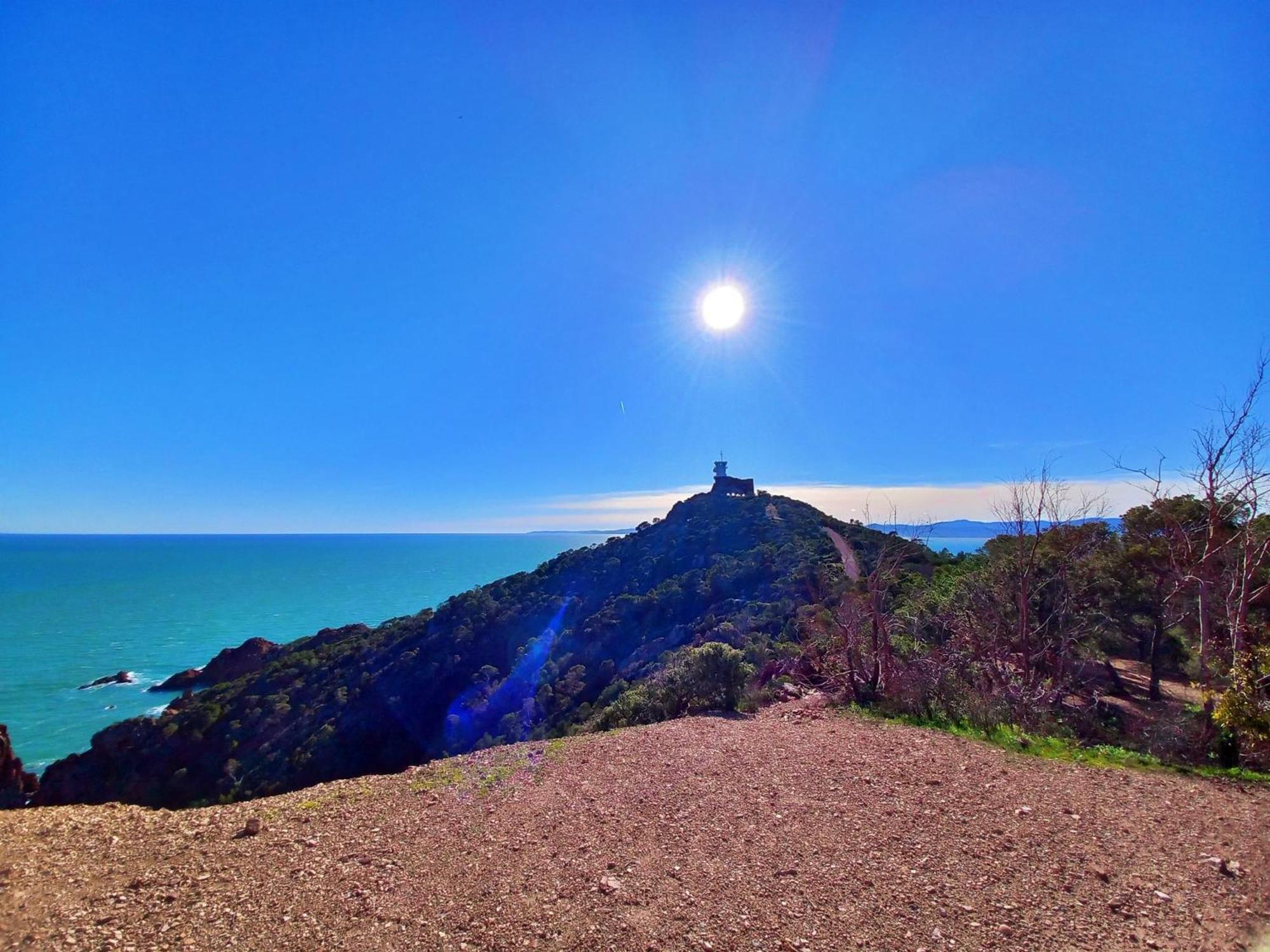Le Semaphore, Les Plages A Pied Saint-Raphaël エクステリア 写真